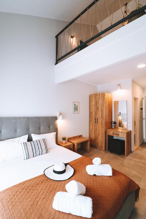 Sithon Diamond Suites Nikiti  Buitenkant foto