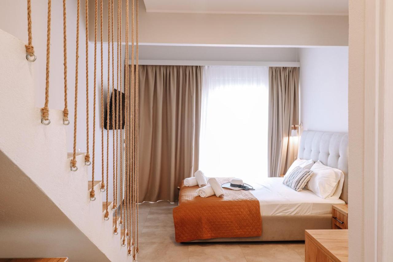 Sithon Diamond Suites Nikiti  Buitenkant foto